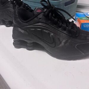 Boys Nike Shox Sz 4Y